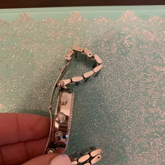 Michael Kors women watch - Picture 8 of 13